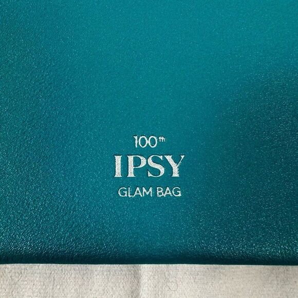 Cosmetic Makeup Zipper Bags Pouches Lot of 4 for Travel, Vacation, Purse NWOT - Picture 6 of 7